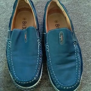 Sell this shoes  sport for man  size 8.5